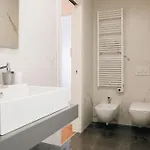 Luca's Luxury Flat In Palazzo Diaz-private Parking 10 Min Walk-fee * Como