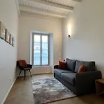 Luca's Luxury Flat In Palazzo Diaz-private Parking 10 Min Walk-fee *