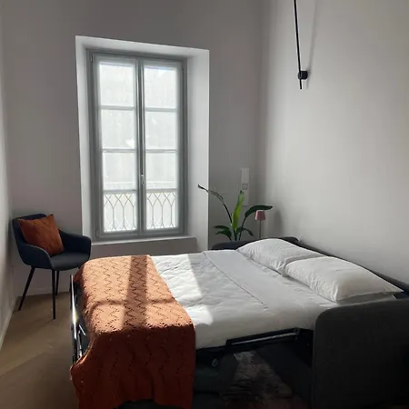 Luca's Luxury Flat In Palazzo Diaz-private Parking-fee Apartment
