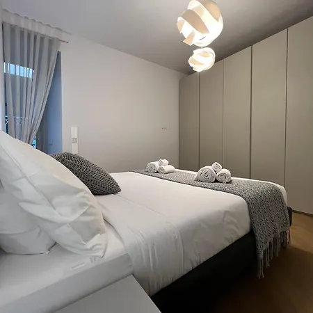 Luca's Luxury Flat In Palazzo Diaz-private Parking 10 Min Walk-fee * Côme