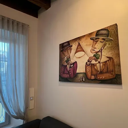 Luca's Luxury Flat In Palazzo Diaz-private Parking-fee Lejlighed *