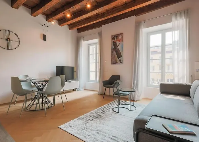 شقة Luca's Luxury Flat In Palazzo Diaz-private Parking-fee *