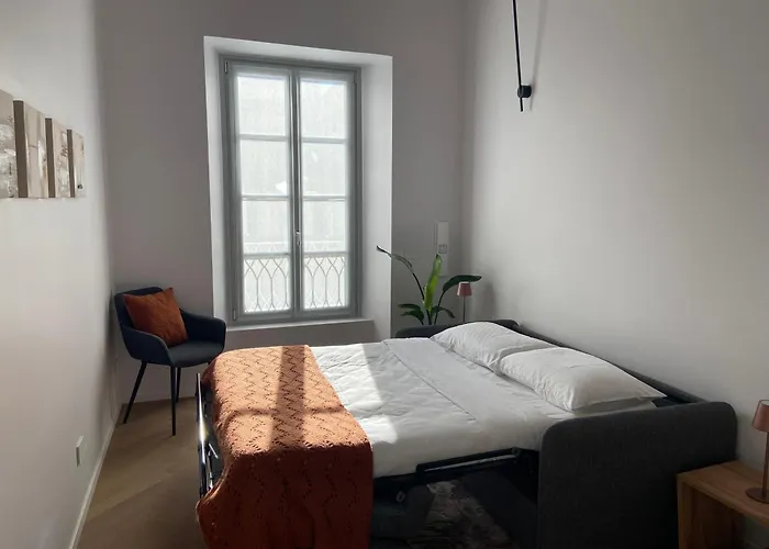 Luca's Luxury Flat In Palazzo Diaz-private Parking-fee Apartment