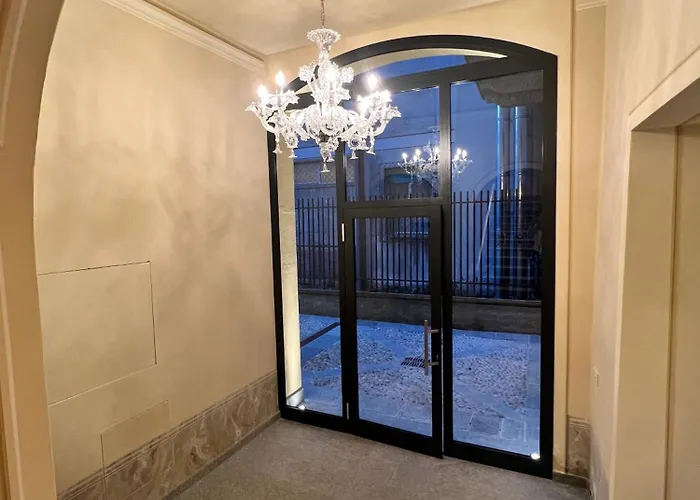 Luca's Luxury Flat In Palazzo Diaz-private Parking-fee * Como