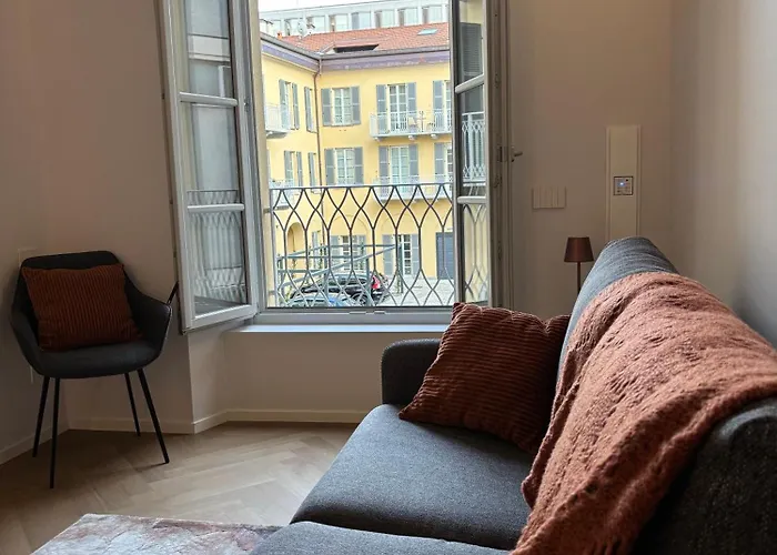 Luca's Luxury Flat In Palazzo Diaz-private Parking-fee Apartment
