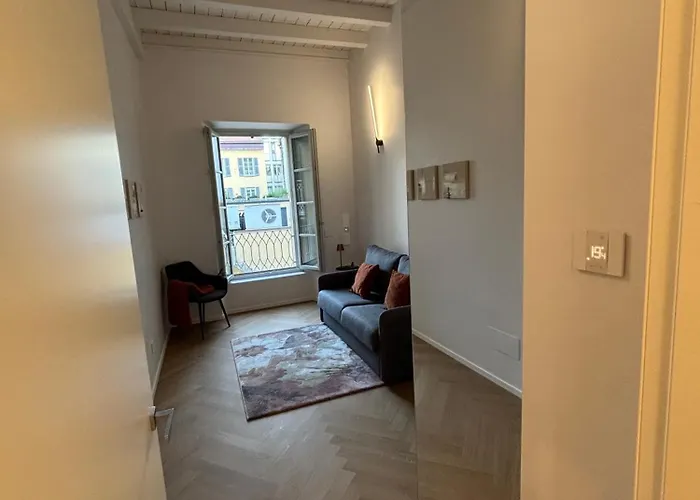 Luca's Luxury Flat In Palazzo Diaz-private Parking-fee Apartamento *