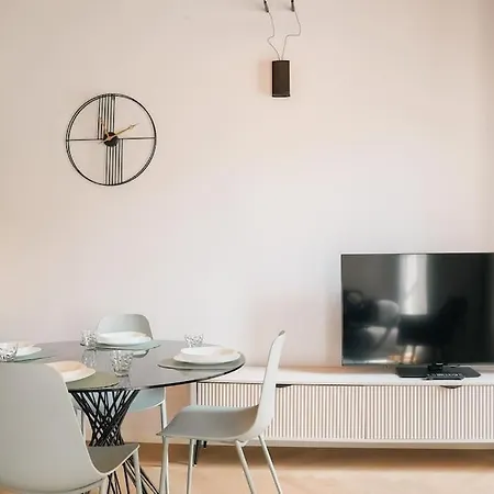 Luca's Luxury Flat In Palazzo Diaz - Center Côme